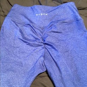 NVGTN scrunch leggings size M
